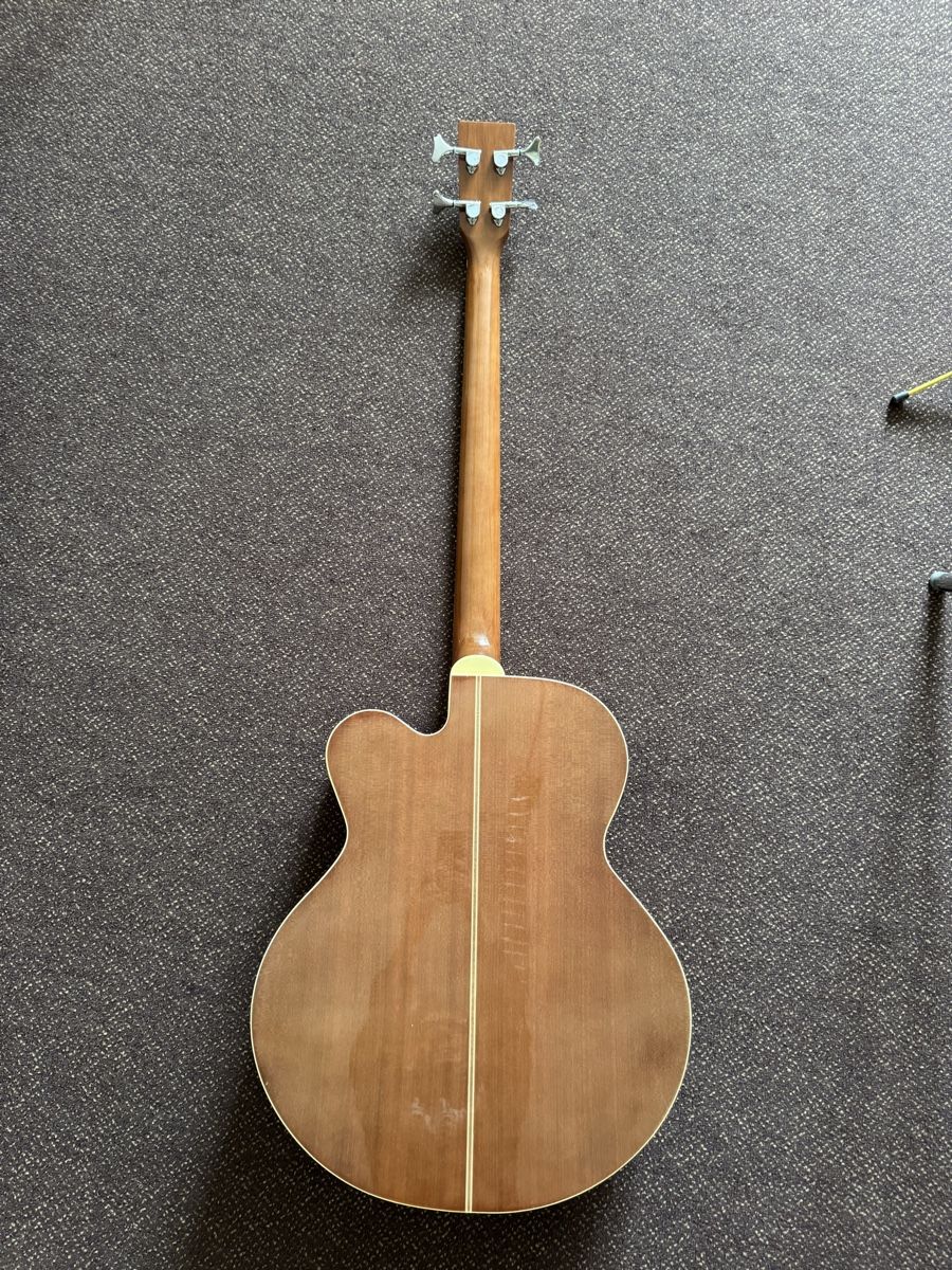 Harley Benton Musikinstrumente: Chitarra basso acustico Harley Benton + custodia Ritter – Gebraucht aus Dietikon von musiko 4