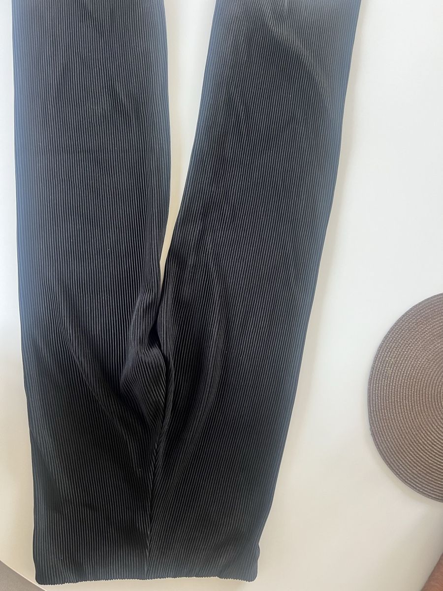 Mango Pantalons: Schwarze Stoffhose – D'occasion à Zürich par caro.ha. 5