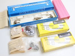 Märklin 2 x Wagen-Inneneinrichtung + Innenbeleuchtung Neu H0