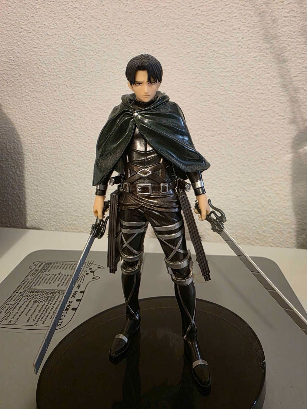 Statuette: Banpresto Attack on Titan - Levi - 10th Anniversary – Usato da Zürich venduto da hog_68hk