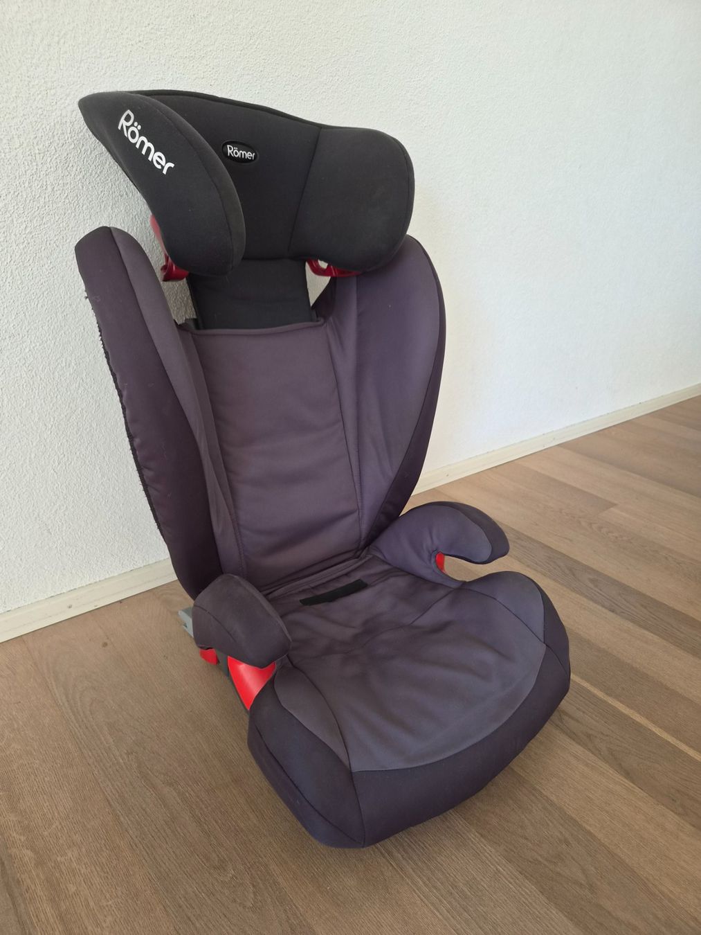 Britax Römer Seggiolini per auto: Auto Kindersitz Römer Isofix 15-36 kg – Usato da Uster venduto da ustar72 1
