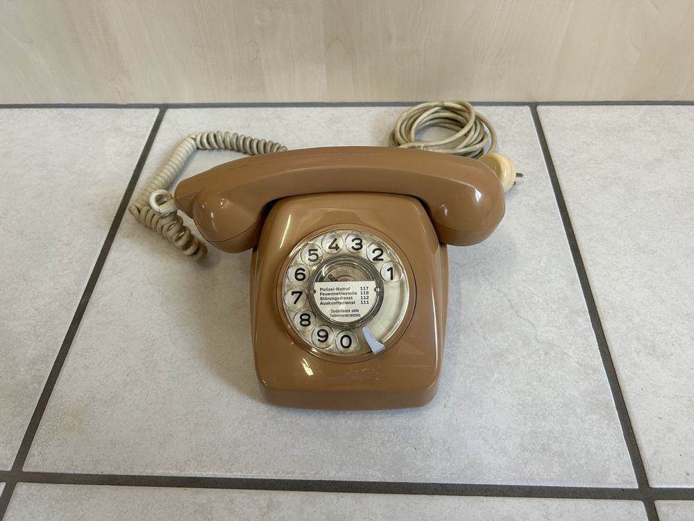 Warmhm Retro Wählscheibentelefon Aus Harz - Vintage Telefon Deko 19x18cm
