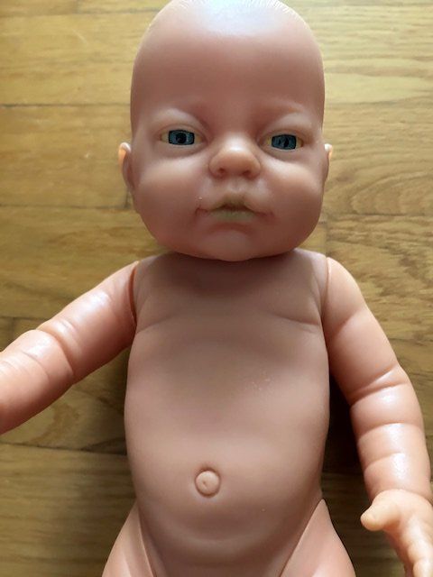 Poupées: Puppe (realistisch) – Neuf (Voir description) à Hirzel par chn_vq9y 2