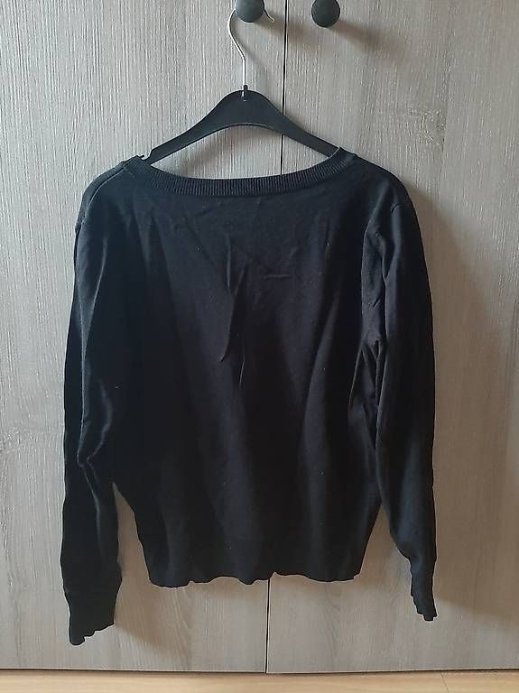 H&M Maglioni & Felpe: H&M Basic Pullover Gr. XS Schwarz – Usato da Marthalen venduto da Jenny.Z 3