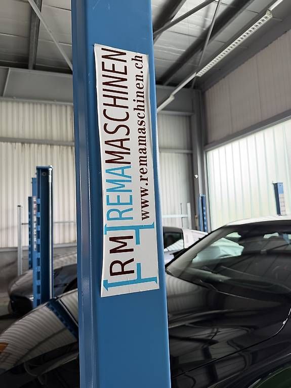 Piattaforme elevatrici & Crick: Auto Parklifte – Usato da Schönenberg TG venduto da Zumay 1