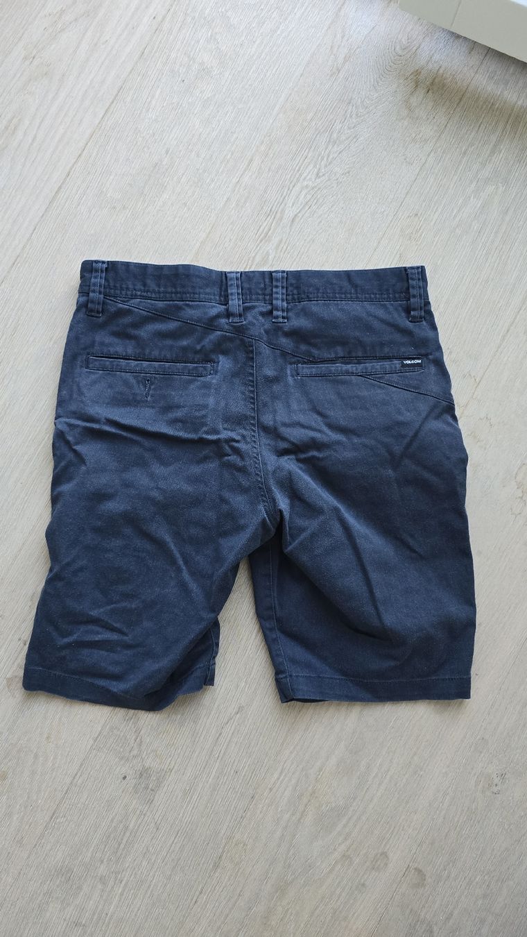 Volcom Pantaloni: Herren Shorts Volcom Grösse 30 dunkelblau – Usato da Hurden venduto da mar_7ssf 1