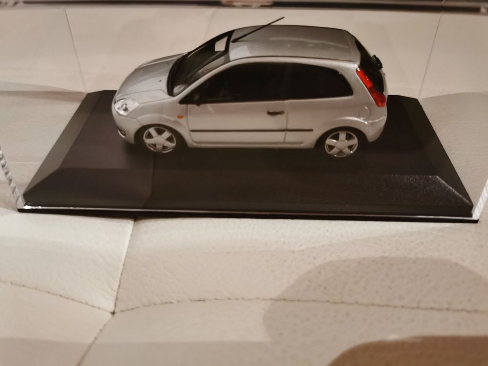 Modèle Réduit Busch H0 Ford Ranger Rouge - échelle 1:87, Neuf Avec Emballage D'origine