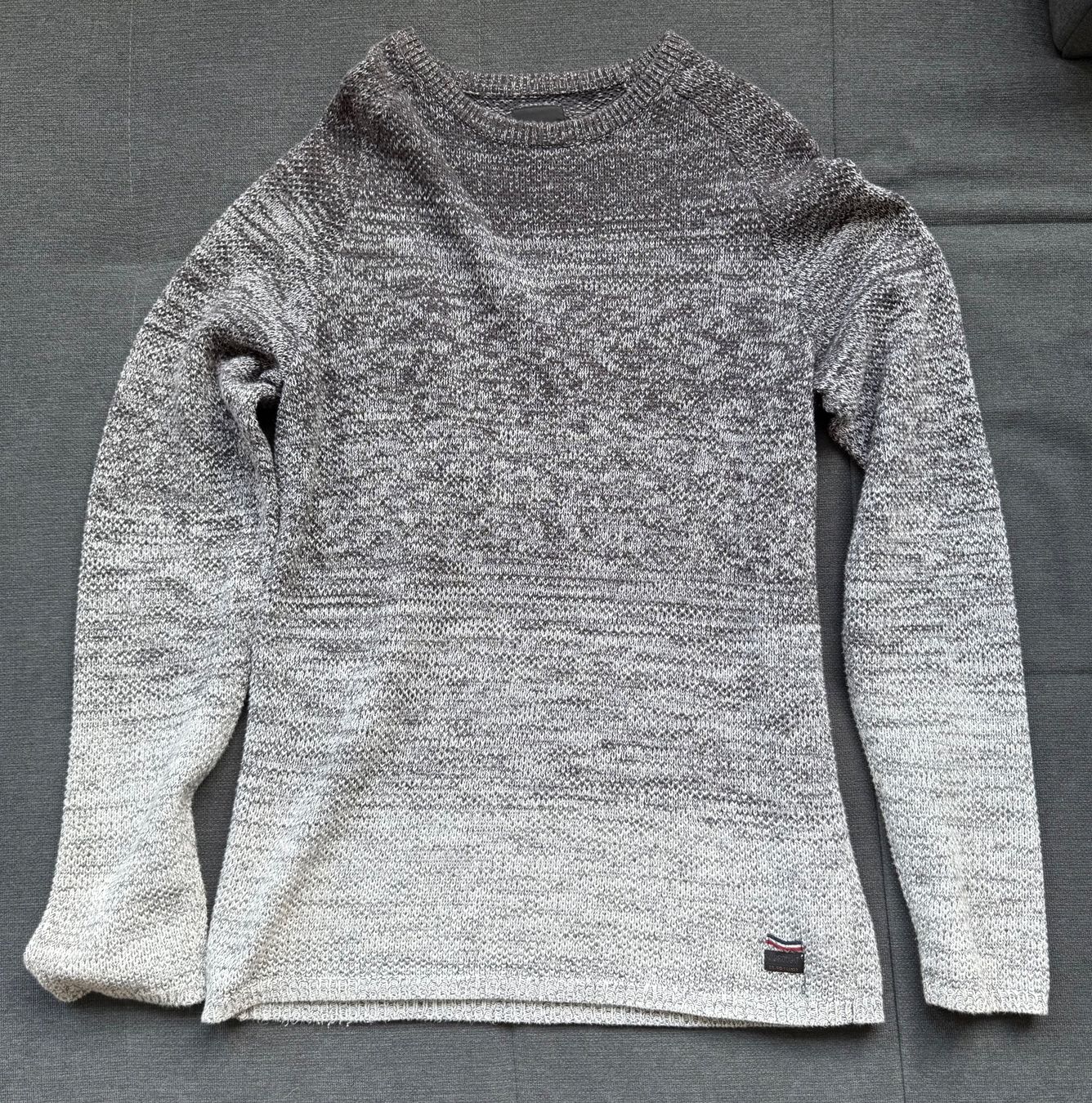 Pullover & Sweatshirts: Strickpullover – Gebraucht aus Urtenen-Schönbühl von Joel07