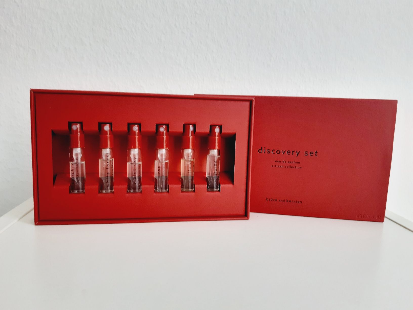 Parfum & Eau de Toilette: DISCOVERY SETS – Gebraucht aus Winterthur von Je. 1