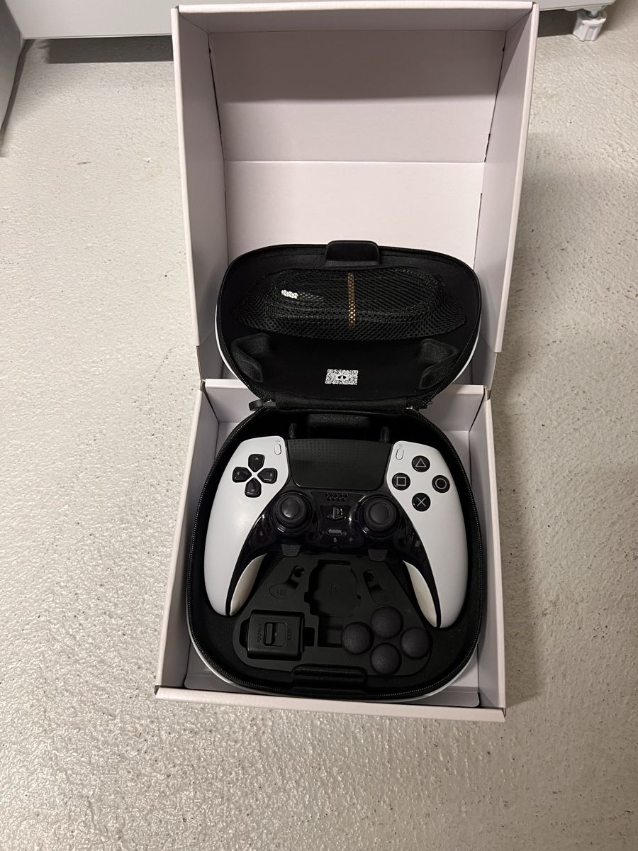 Sony Controller: Sony PlayStation DualSense Edge Controller mit Case – Usato da Mönchaltorf venduto da Roby1989 1