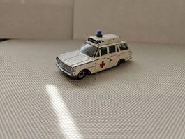 Dinky Vauxhall Victor Ambulance