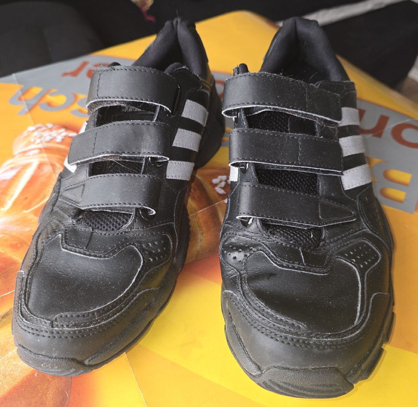 Adidas Scarpe da uomo: Adidas Schuhe, Gr. 41.5, Schwarz – Usato da Gelterfingen venduto da charly3333 2
