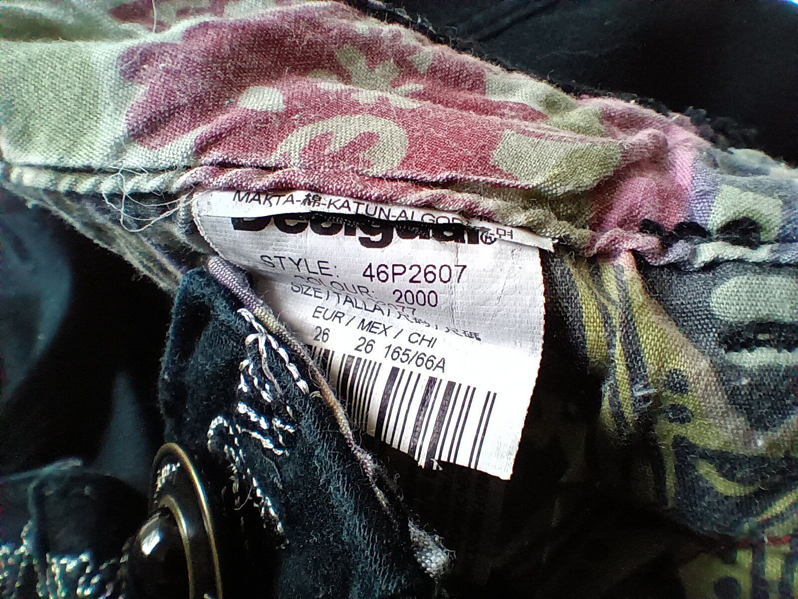 Desigual Jeans: DESIGUAL Jeans taille / Grosse 26 – D'occasion à Cossonay-ville par Super-Price-Quality 9