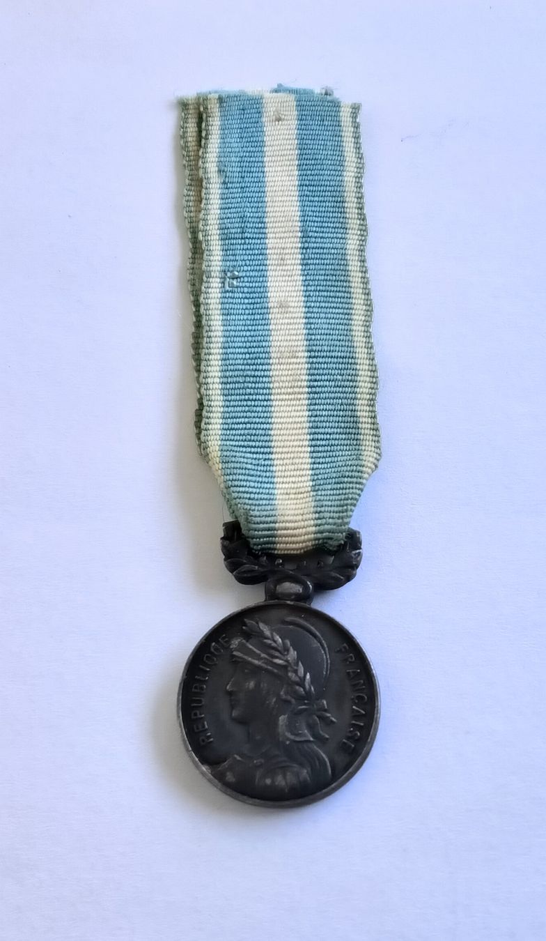 Medaillen: Petite Medaille COLONIAL ARGENT – Gebraucht aus Feldbach von carlotta111 1
