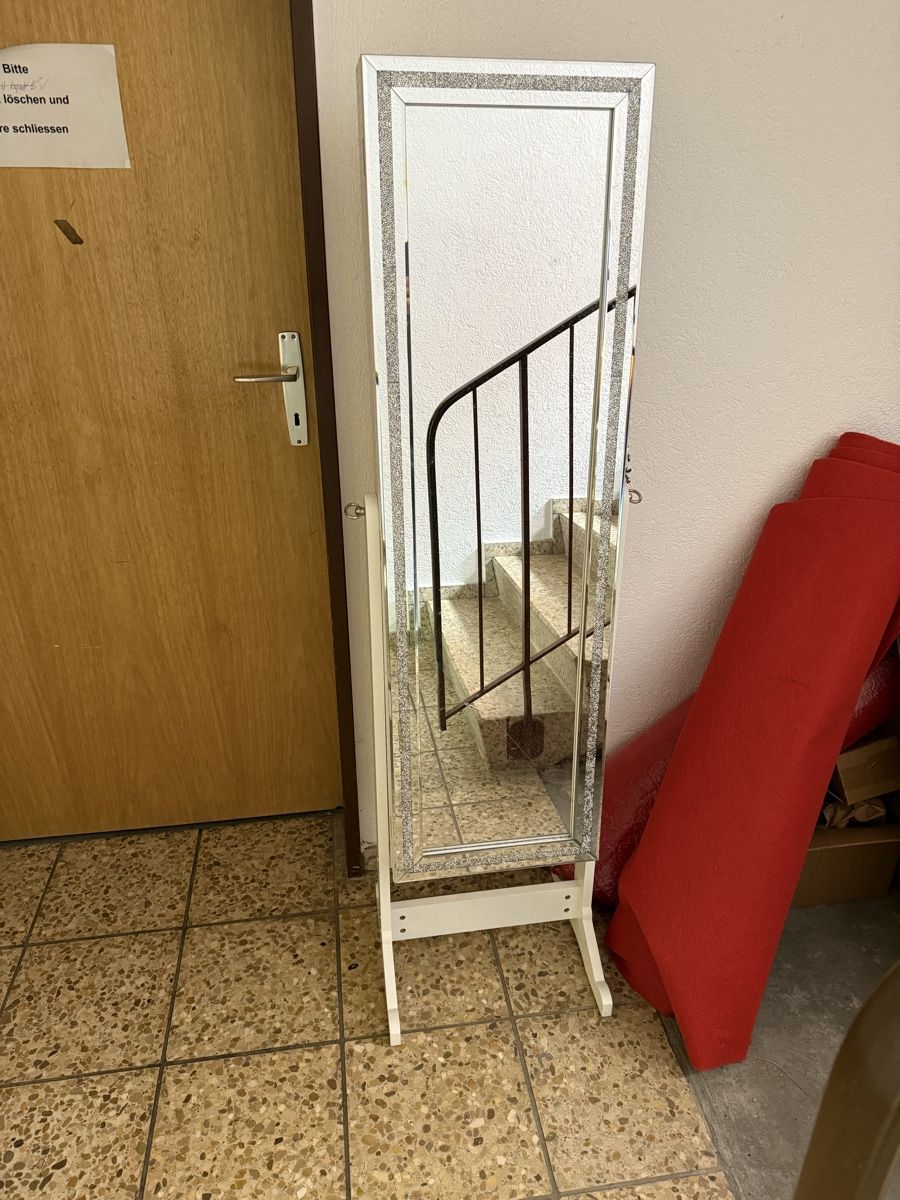 Schränke: Spiegelschrank – Gebraucht aus Horgen von nat_f2bb