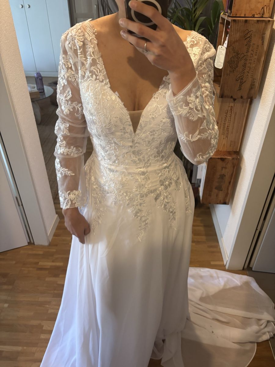 Vestiti: Robe de mariée  – Nuovo (secondo la descrizione) da Vevey venduto da nis_nj5p 5