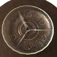 Glas Schale unterteilt