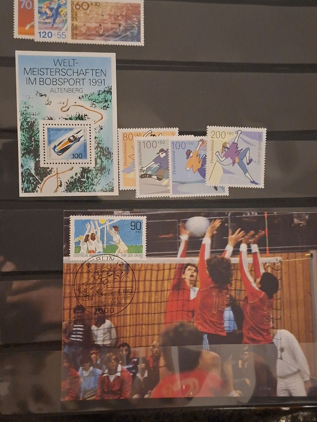 Tutti i francobolli: Album mit div. Motiv Marken  – Usato da Balgach venduto da SIMEON27 7