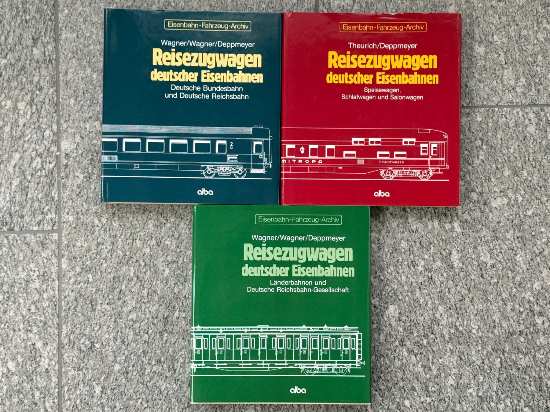 Livres: Bücher - Reisezugwagen deutscher Eisenbahnen – D'occasion à Hergiswil NW par E646.060
