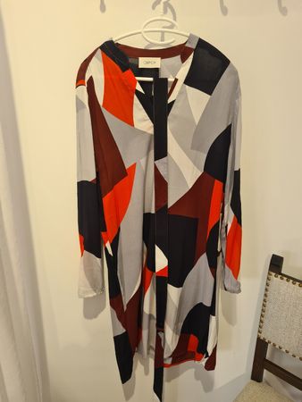 Cartoon Kleid, Grösse 42, tolles Muster für den sommer