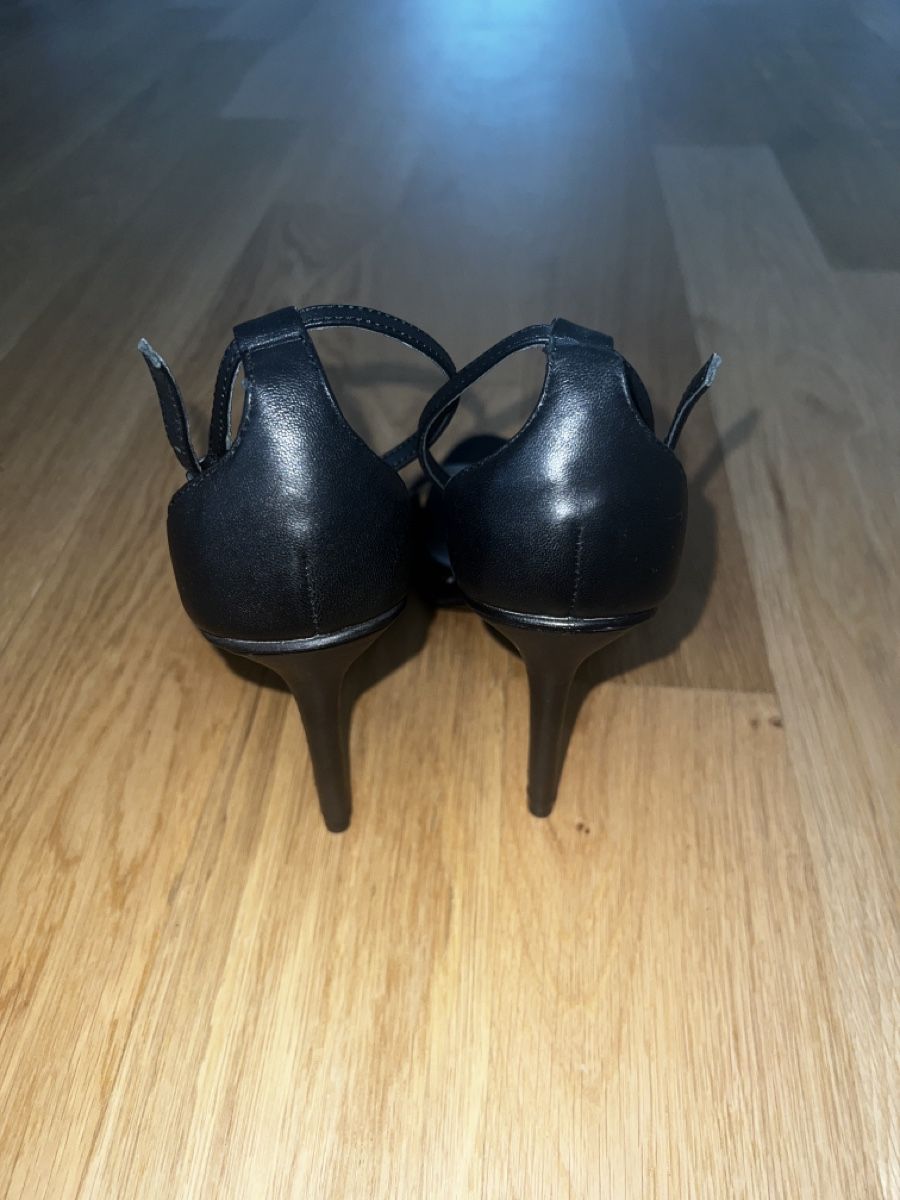 Zara Scarpe da donna: Zara Lederheels – Usato da Ebikon venduto da her_82yr 4