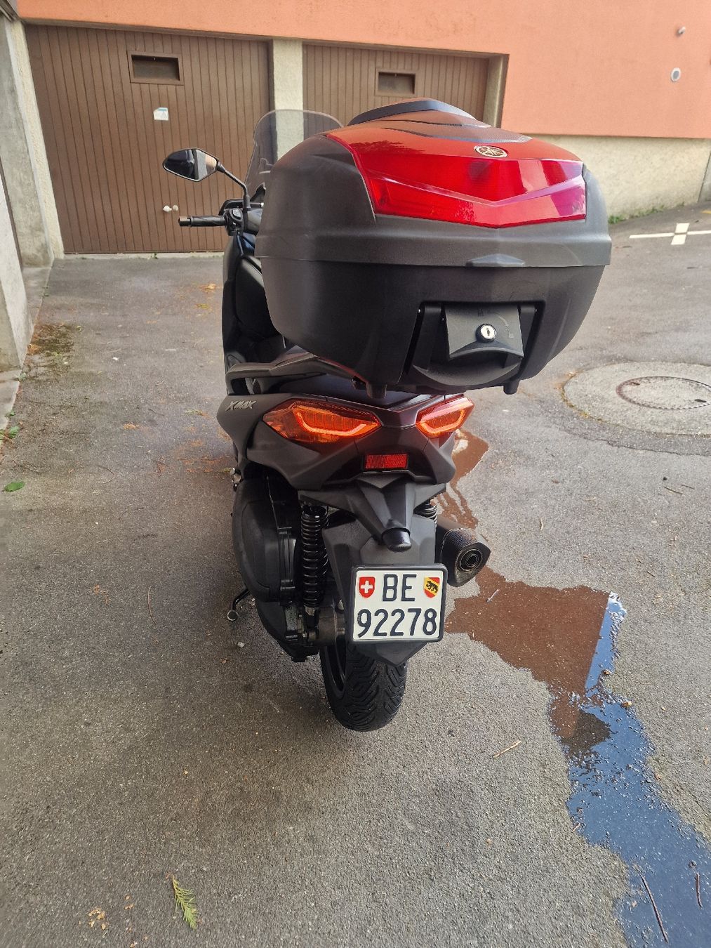 Yamaha Scooter: Yamaha XMAX 300 2019 – Usato da Steffisburg venduto da ner_x5lt 5