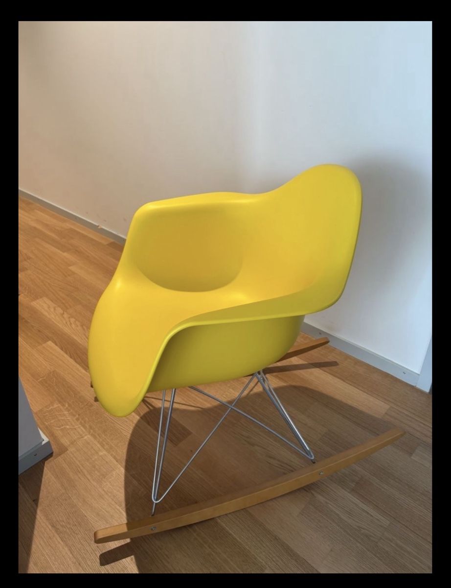 Vitra Stühle: Vitra Eames Plastic Armchair RAR – Gebraucht aus Winterthur von sansanmann 1