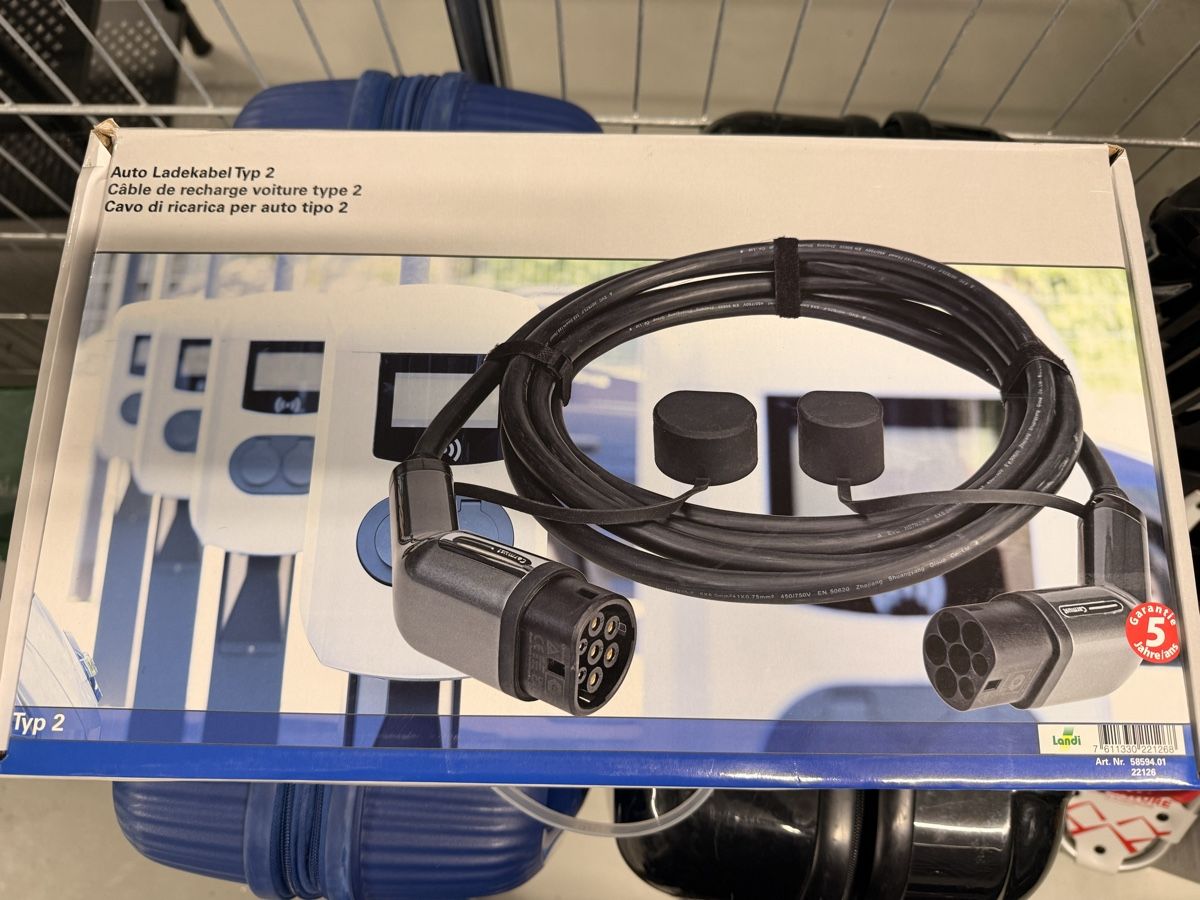 Tutti pezzi di ricambio auto: Auto Ladekabel Typ 2 neu originalverpackt! – Nuovo e nell'imballaggio originale da Emmenbrücke venduto da second.hand