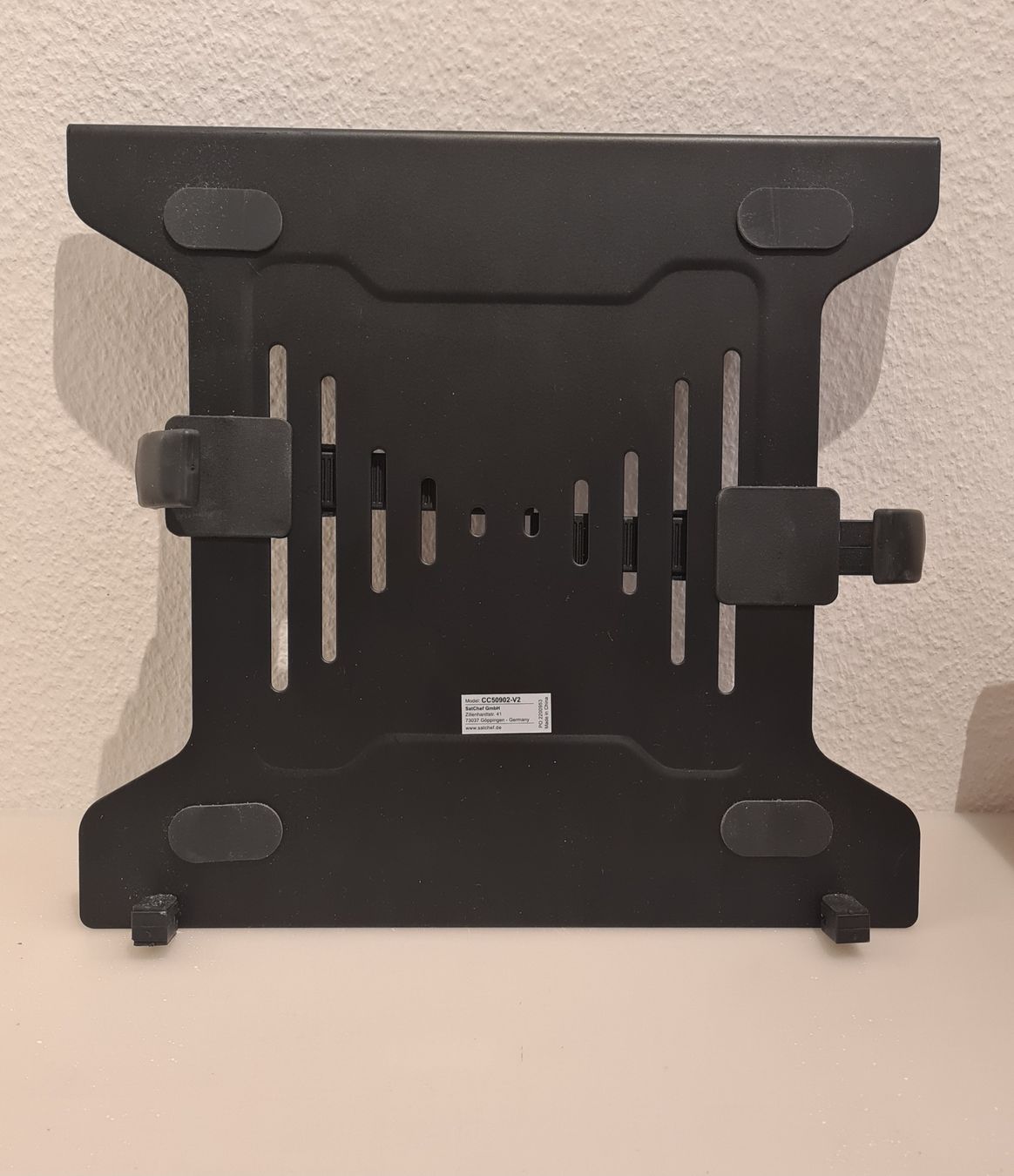 Staffa per monitor: Conecto Monitor Wall Mount – Nuovo (secondo la descrizione) da Wallisellen venduto da Duranduran