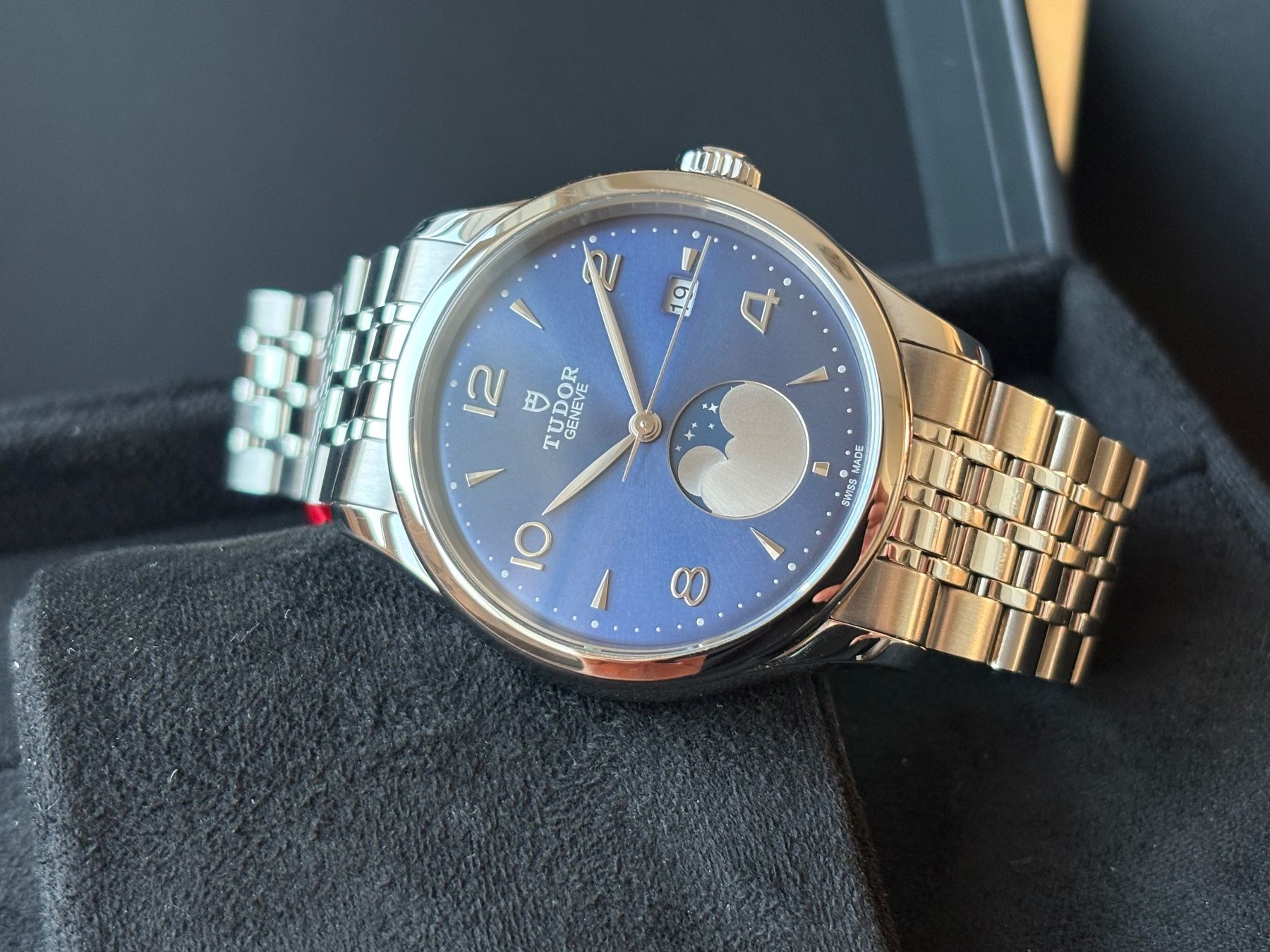Tudor Uhren: TUDOR 1926 Luna Fullset mit Garantie – Gebraucht aus Birsfelden von Mynos