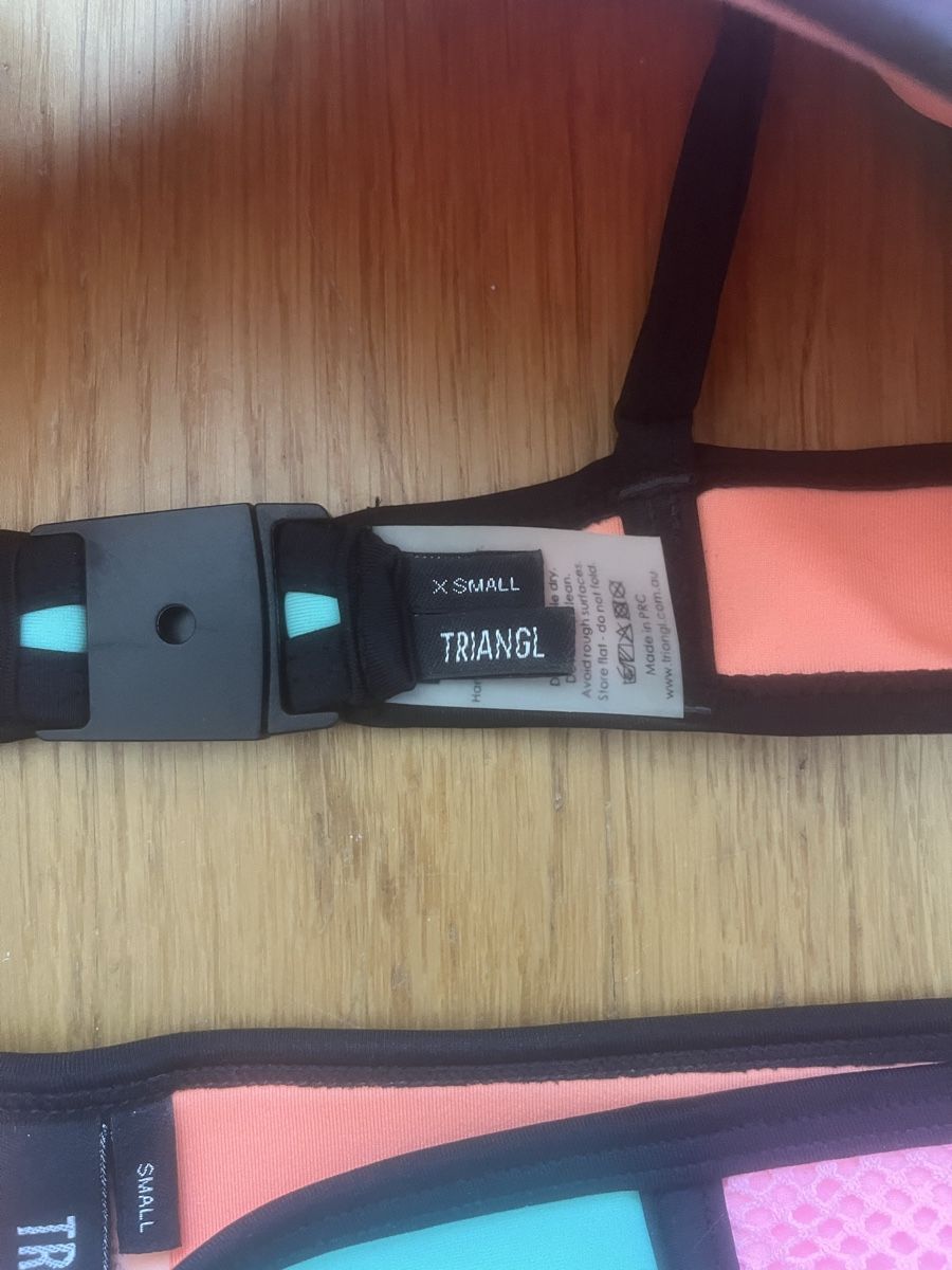 Badekleider & Bikinis: Bikini Triangl Damen – Neu (gemäss Beschreibung) aus Schaffhausen von Weggli95 2