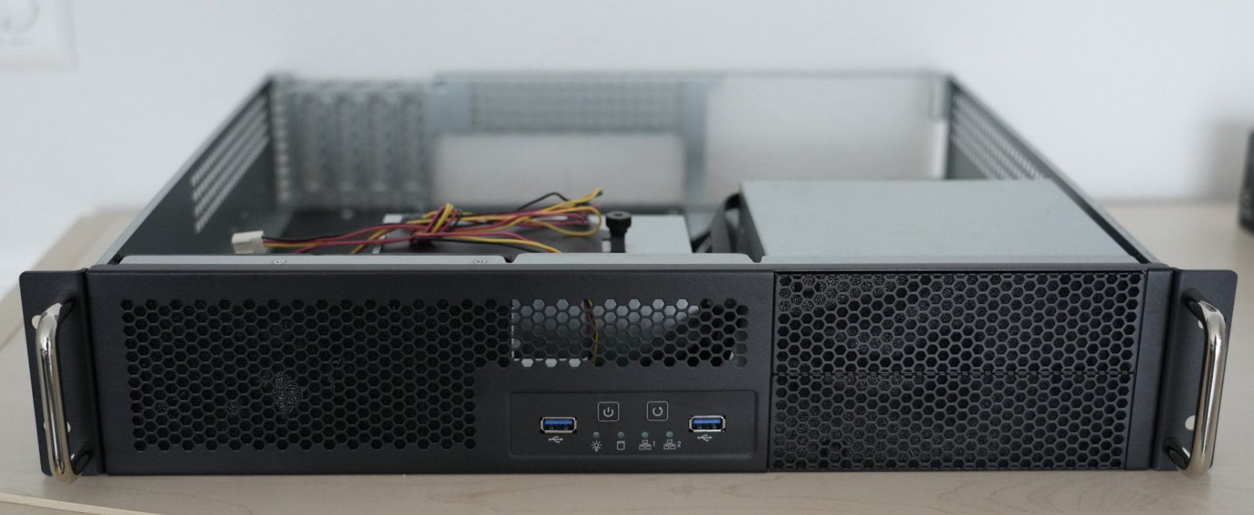 Gehäuse: 19"-Gehäuse Silverstone SST-RM23-502-MINI – Gebraucht aus St. Gallen von