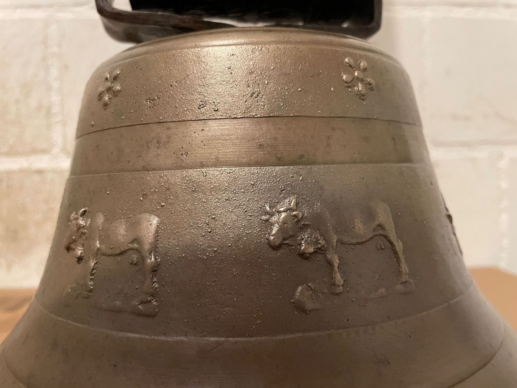 Glocken & Treicheln: Estrichfund alte Glocke ab 1.00 Fr. – Gebraucht aus Birrhard von magisto52 2