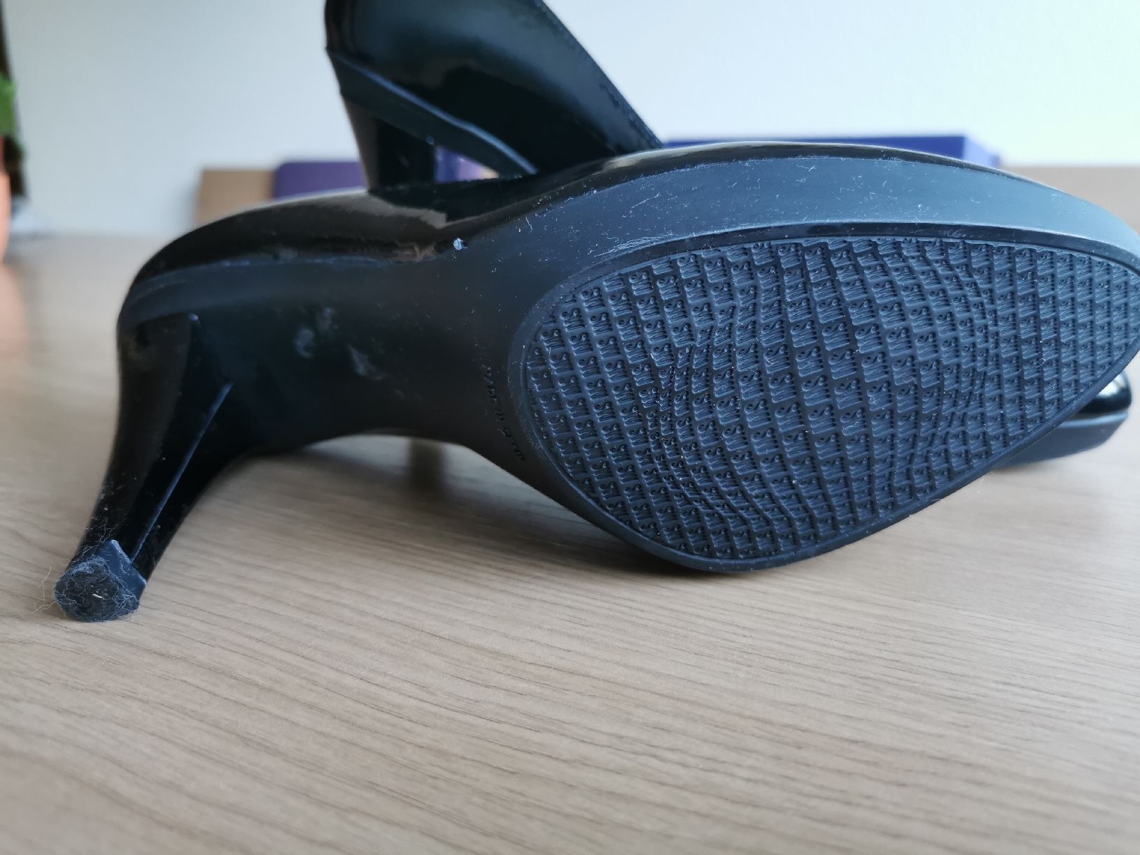 Stuart Weitzman Scarpe da donna: Schwarze Lack Pumps Stuart Weitzman Logosonny Gr. 38 – Usato da Zürich venduto da ann_9bjc 3
