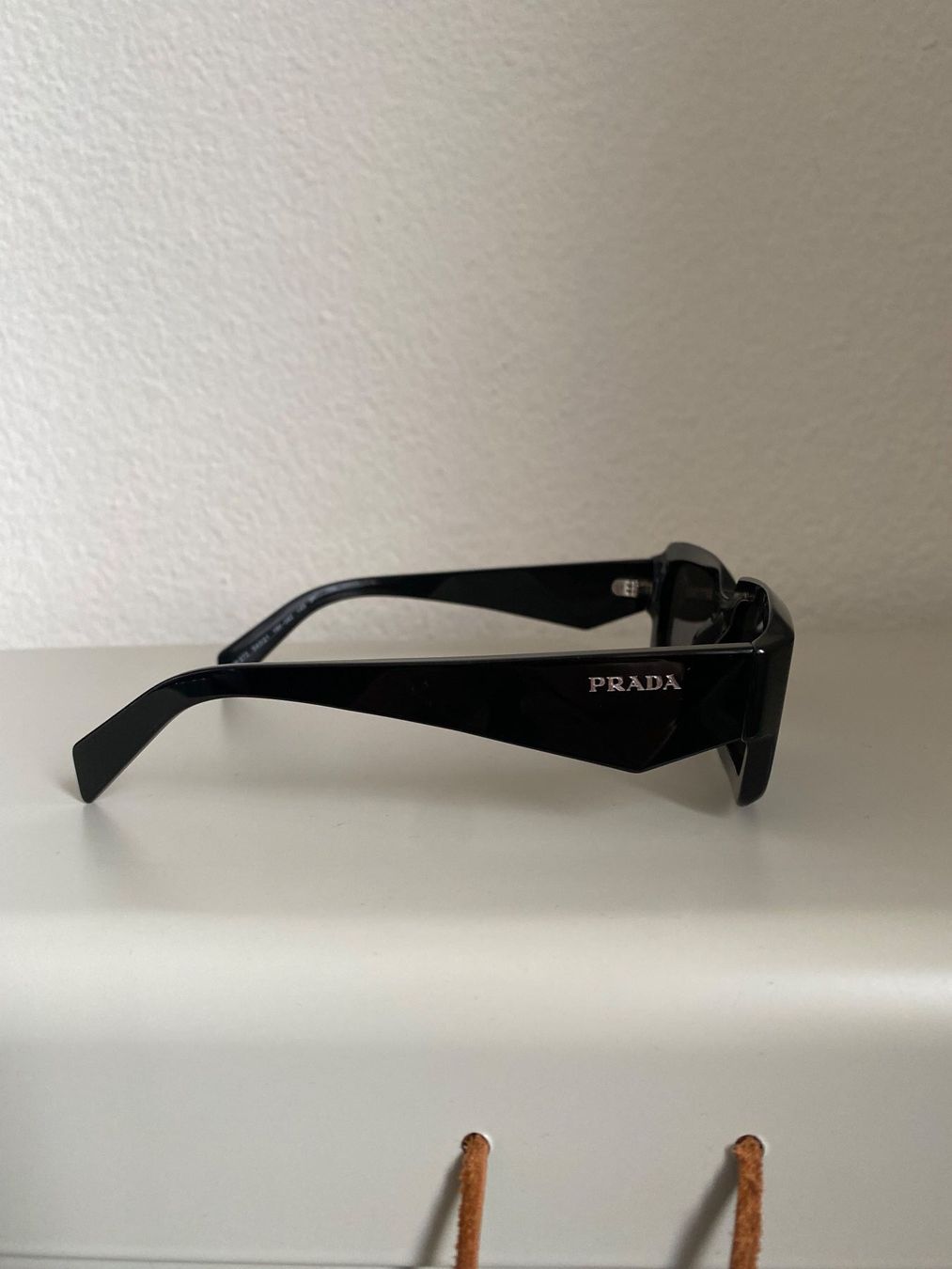 Prada Occhiali & Lenti: Prada Symbole sunglasses – Nuovo (secondo la descrizione) da Biel/Bienne venduto da Sommer_17 9