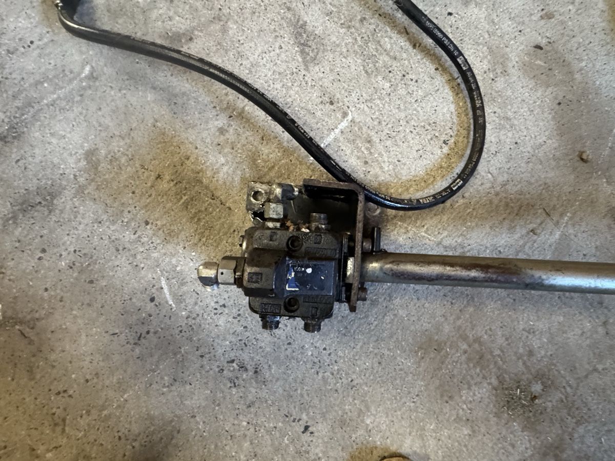 Aebi Autres pour métaux et serrurerie: Hydraulische Lenkung Aebi – D'occasion à Lungern par Stefanvogler 5