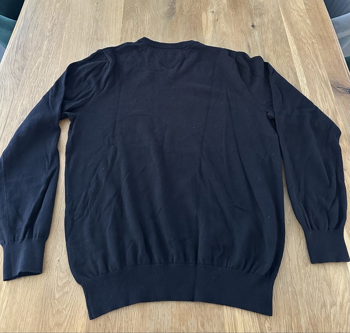 Tommy Hilfiger Maglioni & Felpe: Tommy Hilfiger Feinstrickpullover V-Ausschnitt Schwarz – Usato da Busswil BE venduto da verowo 3