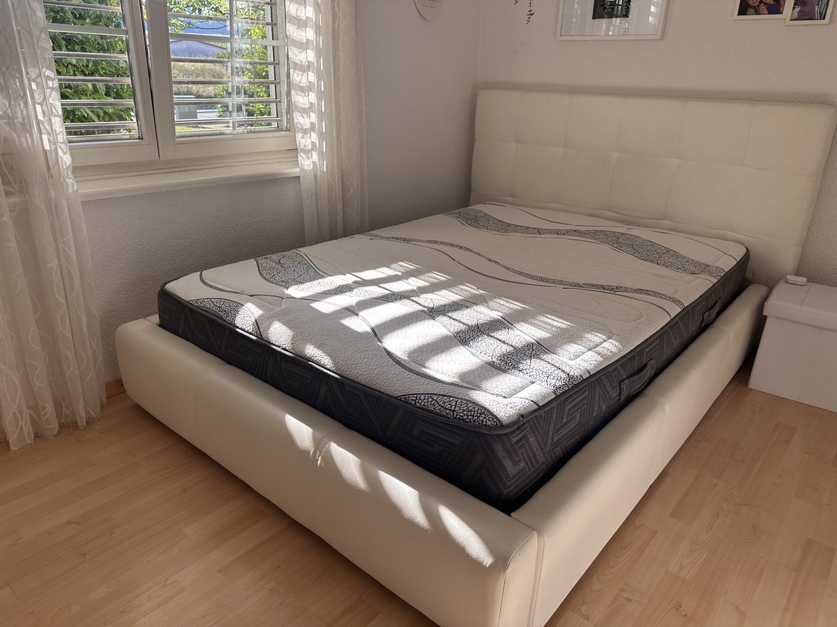 Letti: Bett 140 x 200 – Usato da Arni AG venduto da zbe_hk9r