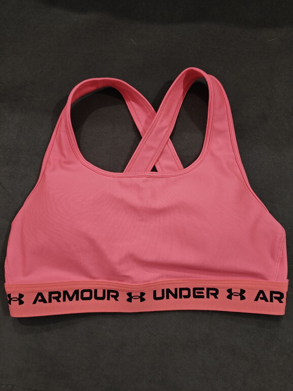 Tops: Brassière Under Armour rose taille M bon état – Neuf (Voir description) à Chailly-Montreux par Cel_ka