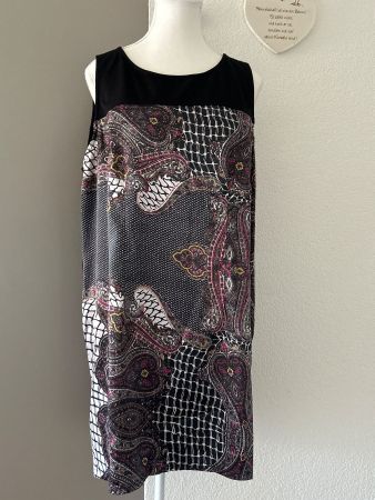 Ärmelloses Kleid mit Print von Miss Etam Gr.46