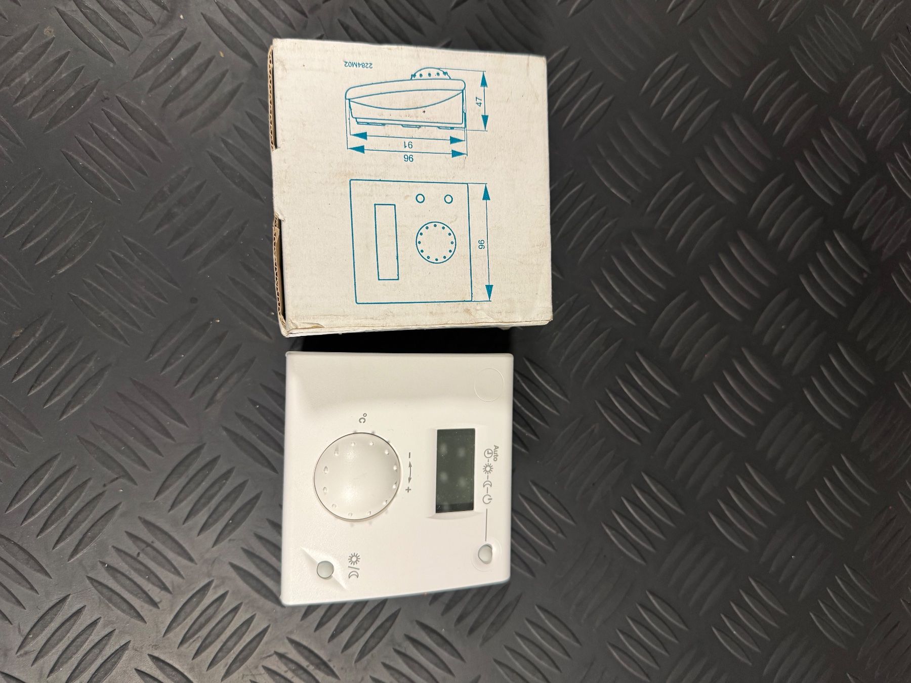 Siemens Steuerung: Siemens QAA55.110/101 Raumthermostat – Gebraucht aus Uetliburg SG von CostaTools