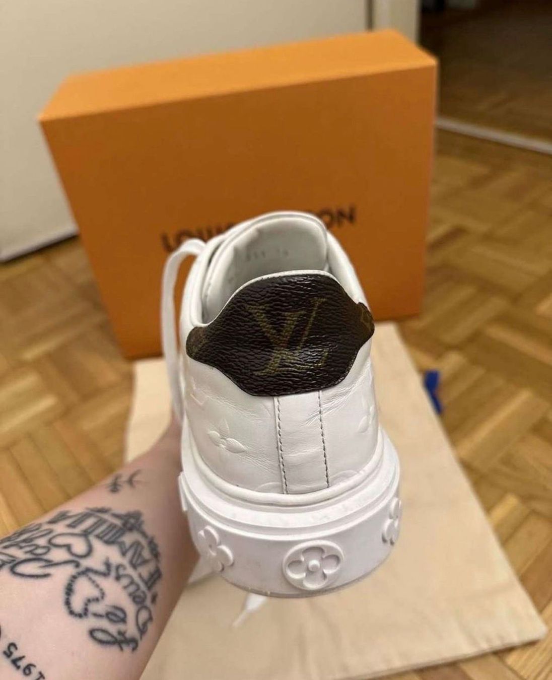 Louis Vuitton Scarpe da donna: Sneaker Time Out – Usato da Les Avanchets venduto da bea_m9bj 4