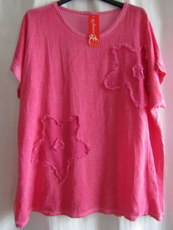 Gr. 48/56, Tunika in Pink mit Blütenapplikation, LesFreres