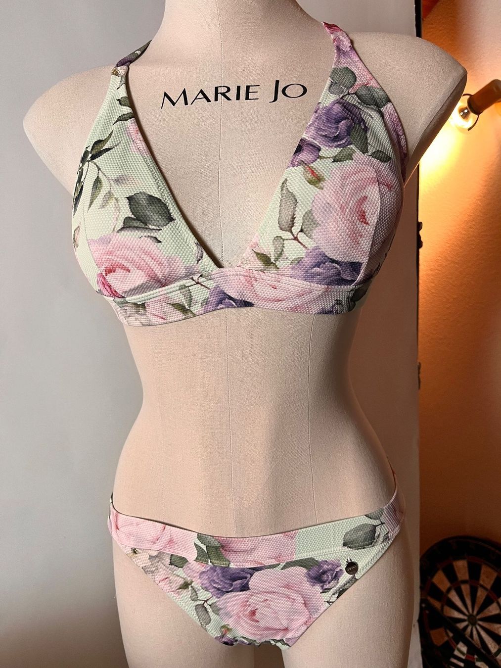 Lascana Costumi da bagno & Bikini: LASCANA, Bikini, Grösse 38C/D/38, Farbe Hellgrün mit Blumen – Nuovo e nell'imballaggio originale da Rudolfstetten venduto da gst_g7xl 4