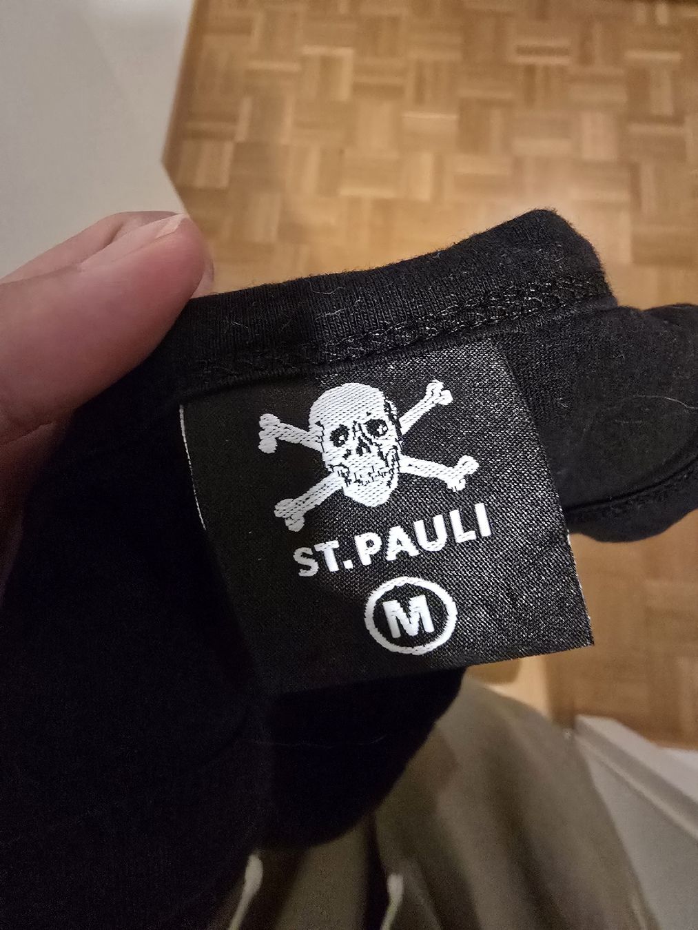 Top: St Pauli Shirt – Nuovo (secondo la descrizione) da Belp venduto da sar_r7ls 1