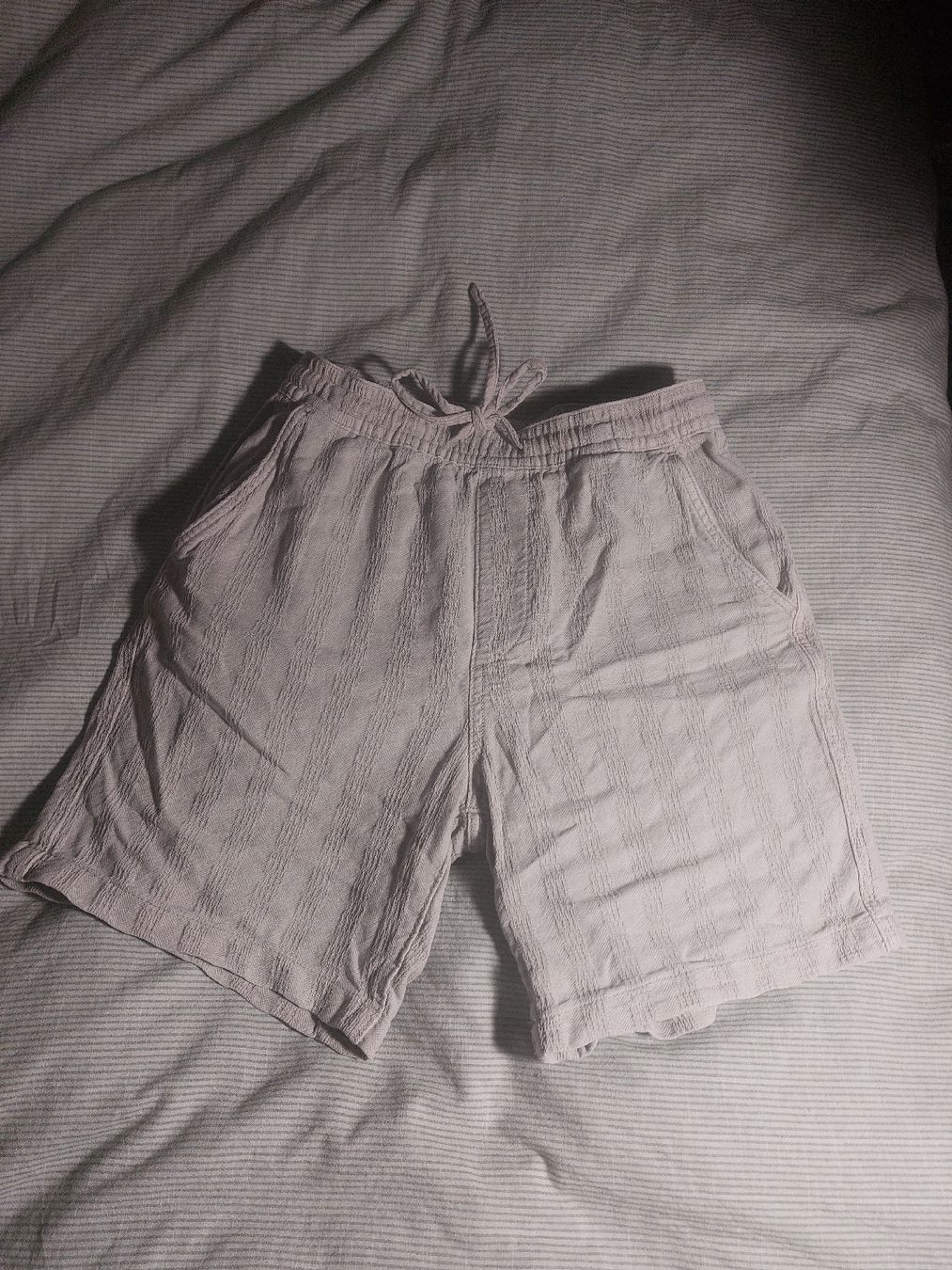 Zara Pantaloni: short zara S – Nuovo (secondo la descrizione) da Bonfol venduto da Lilalune
