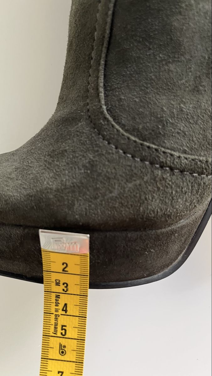 Chaussures femmes: Schicke Stiefel Gr.36 – D'occasion à Stäfa par Exclusive0 7