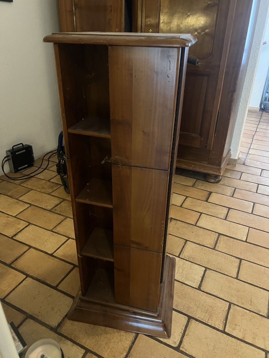Scaffali: Bücher/cd/film regal – Usato da Baden venduto da njh_czs8 1