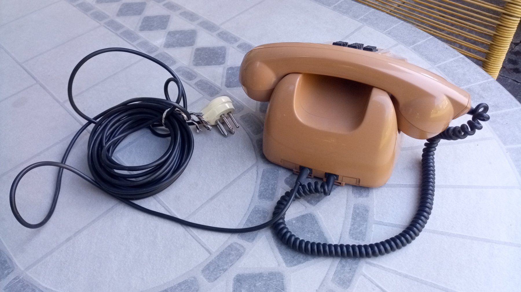 Swisscom Téléphones: Telefon Mod. 70 – D'occasion à Zürich par Kabrio 2