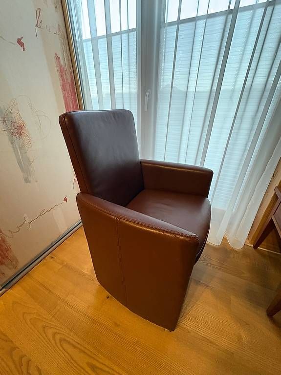 Poltrone: Brown Leather Armchair – Usato da Zürich venduto da James_Kr 2